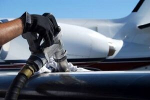 Avgas 100 LL fuel services